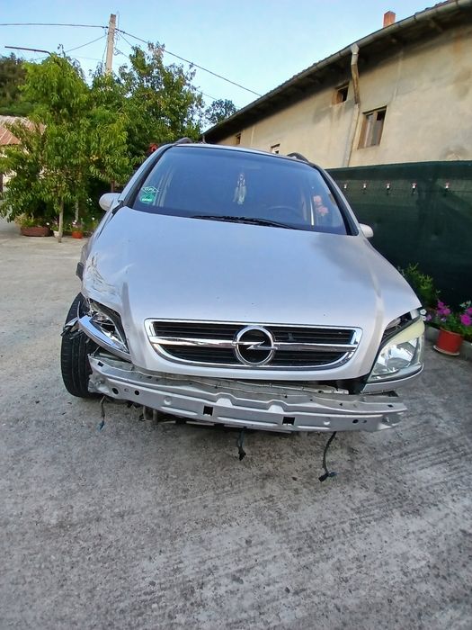 Opel Zamfira 2004