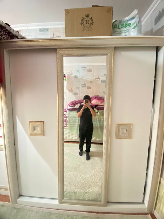 Гарнитур, крават для спальни