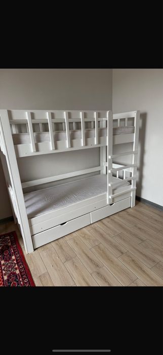 Кровать двухъярусная