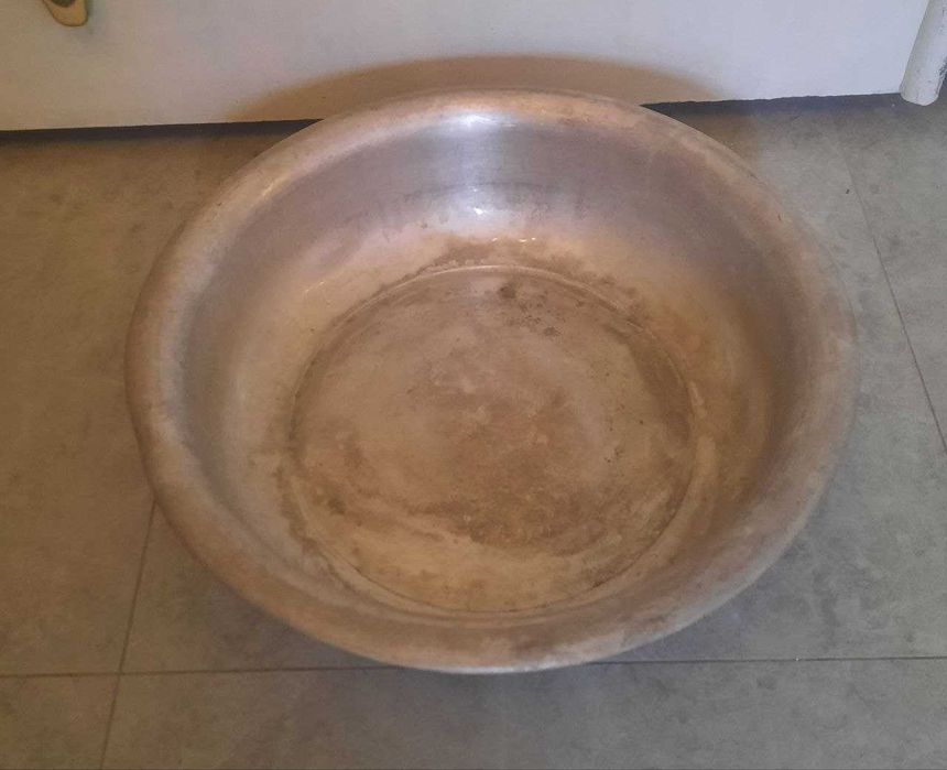 Таз алюминиевый, бидон эмалированный 3 л, дуршлаг, сито для жарки