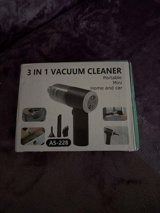 Vaccum cleaner portabil