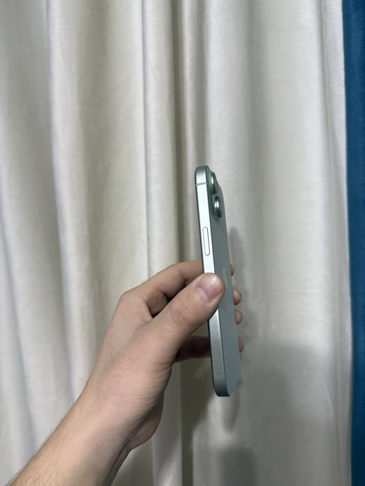 Продам Iphone 15