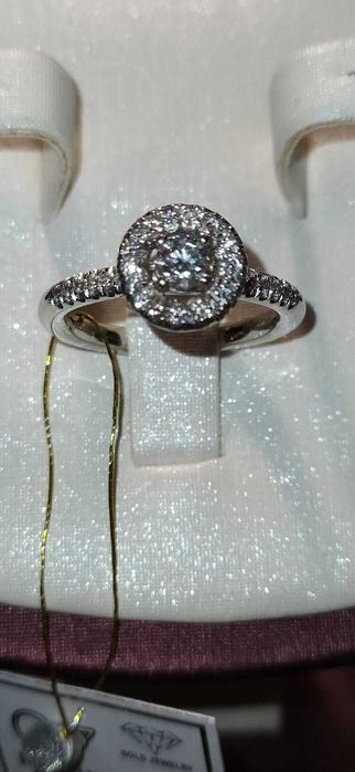 Золотое кольцо с бриллиантами