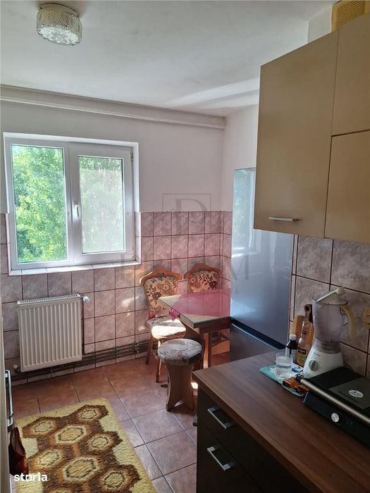 Dacia - 3 Camere - Etaj 2 - Confort 1 - Centrala Proprie - Clima - Box