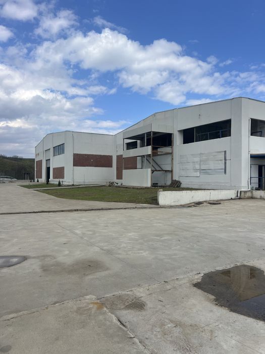 Дава се под наем Склад в Сандански - 500 кв.м за 500 € - Снимка #1