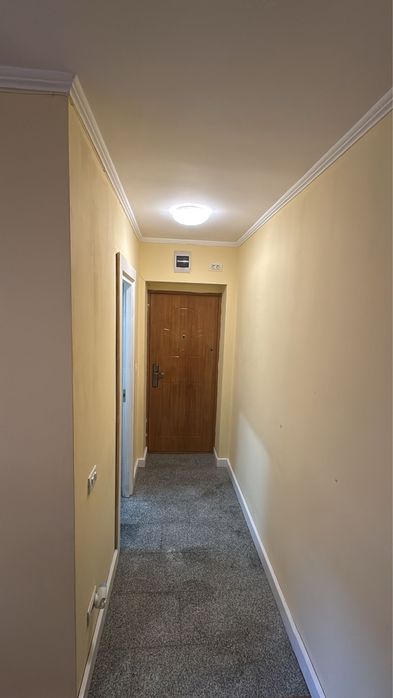 Inchiriez apartament