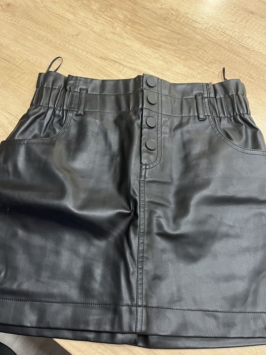 Пола Zara размер Л