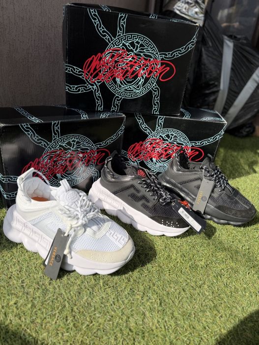 Versace Chain Reaction