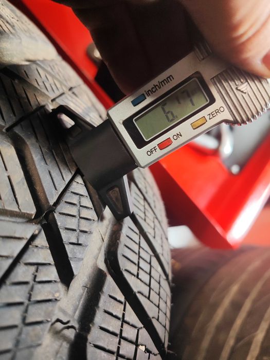 4бр.зимни гуми 235/50/20-255/45/20 Pirelli спорт пакет