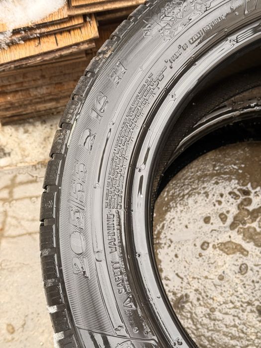 Vând cauciucuri de iarna Viking wintech