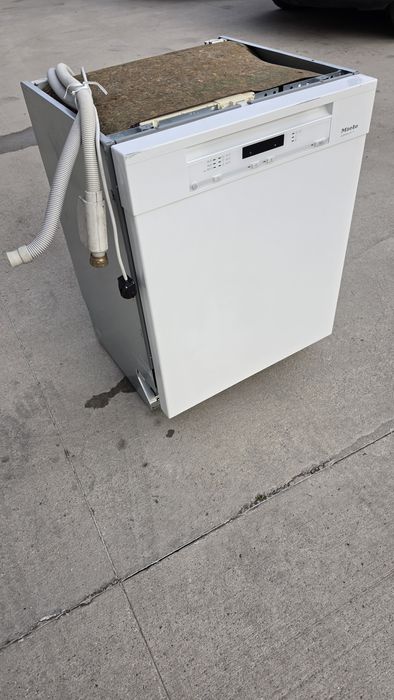 Съдомиялна Miele 60см