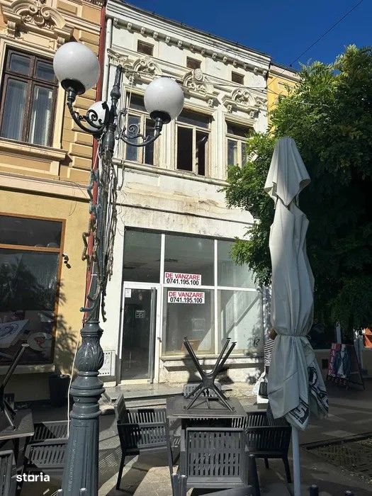 Proprietar,vand spatiu comercial 300mp-centrul istoric/zona pietonala.
