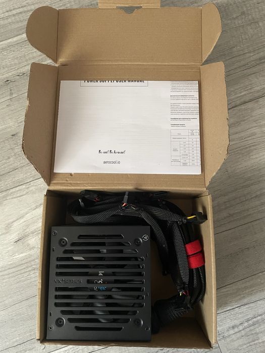 Vând Sursă AeroCool VX Plus 700W