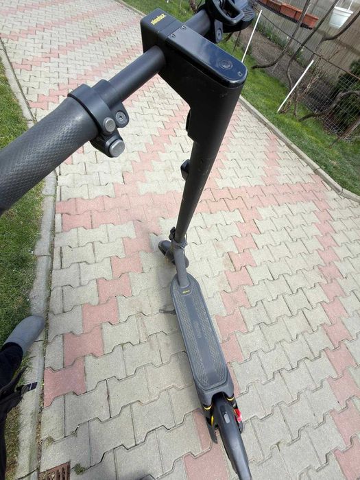 Trotineta electrica Ninebot Max G2