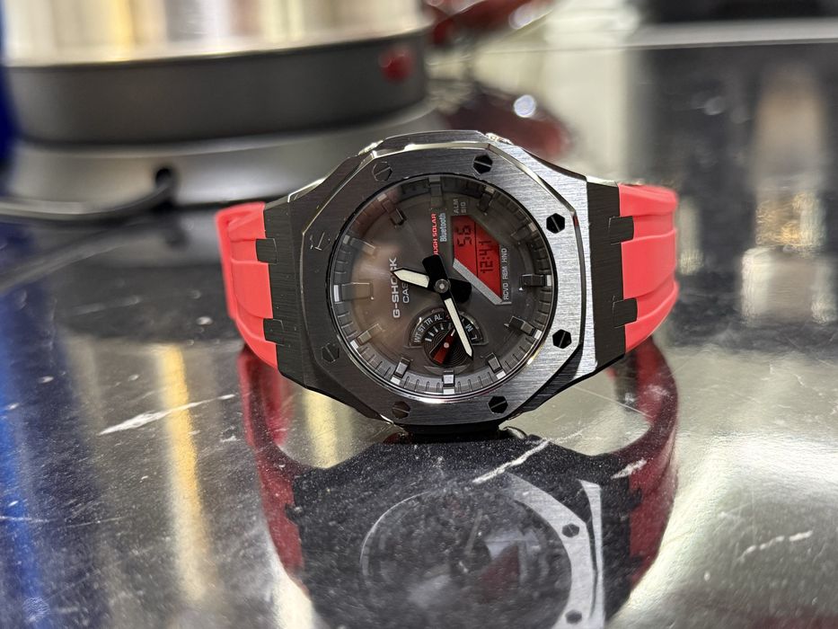 Casio G-Shock GA-B2100 Red Edition , Solar-Bluetooth .чисто нов