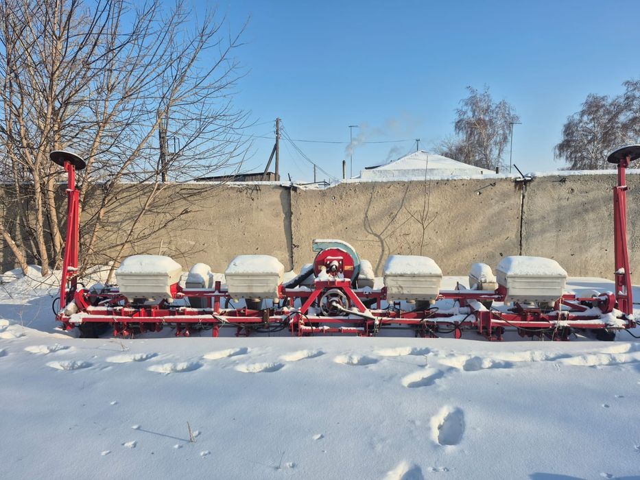 Подам сеялку СУПН-8