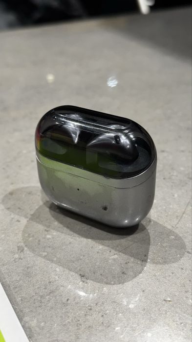 продаю GALAXY BUDS 3  в надежные руки