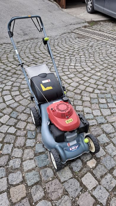 Самоходна косачка ХОНДА