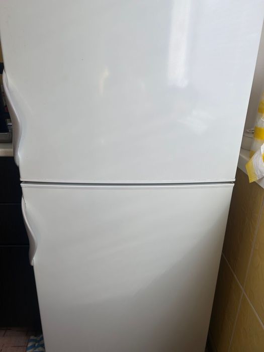 Холодильник vestfrost даром