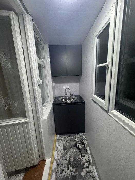 Uy sotiladi 2 xonalik 4 etaj narxi 24 dolor