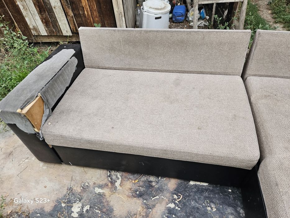 Диван угловой хороший