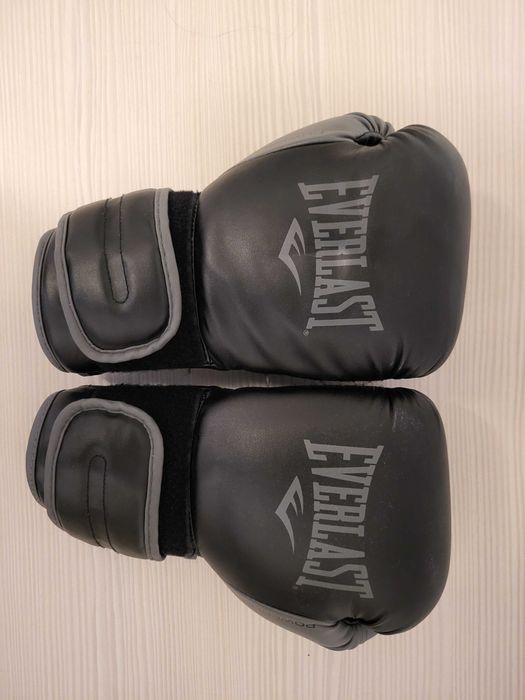 Mănuși de box EVERLEAST 12 OZ