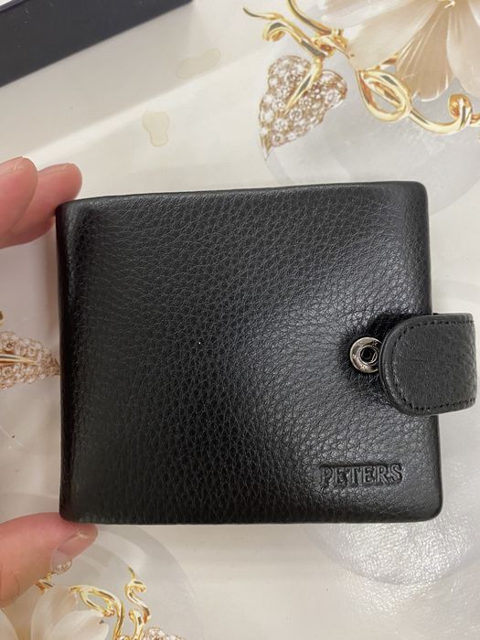 Продам новое портмоне кожаная