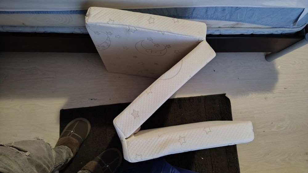 Vând saltea pătuț de copil