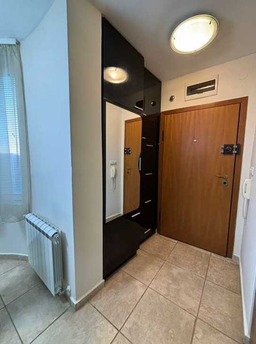 Дава се под наем Тристаен апартамент в София, Витоша - 113 кв.м за 899 € - Снимка #7