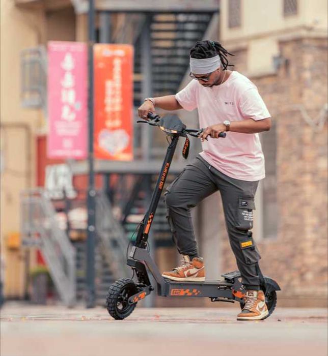 ЧЕРЕН ПЕТЪК! KuKirin G2 800w Електрическа тротинетка 50km/h 55km 2025