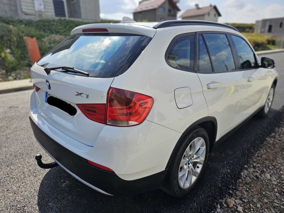 BMW X1 2011 — imagine 3