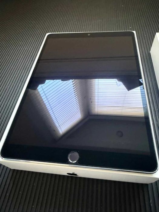 iPad Pro 10.5 в хорошем состоянии