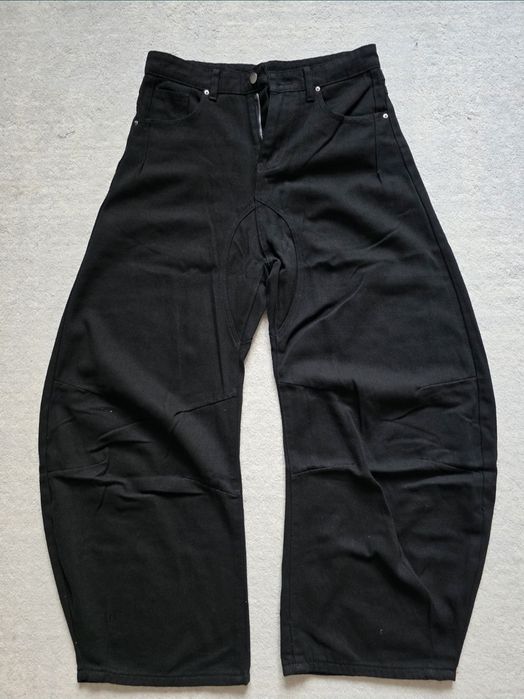 Джинсы черные М и L размер