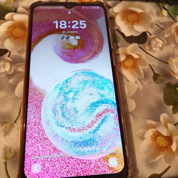 продам смартфон самсунг а 04 е