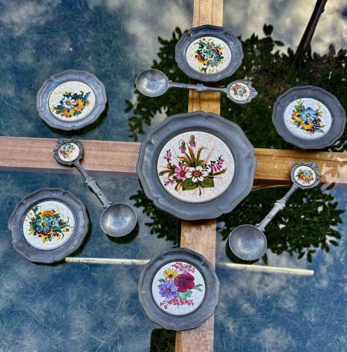 Deosebit set vintage-aplice/farfurii-linguri-cositor-portelan-Germania