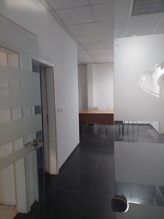 Дава се под наем Магазин в Шумен, Център - 81 кв.м за 306 € - Снимка #4