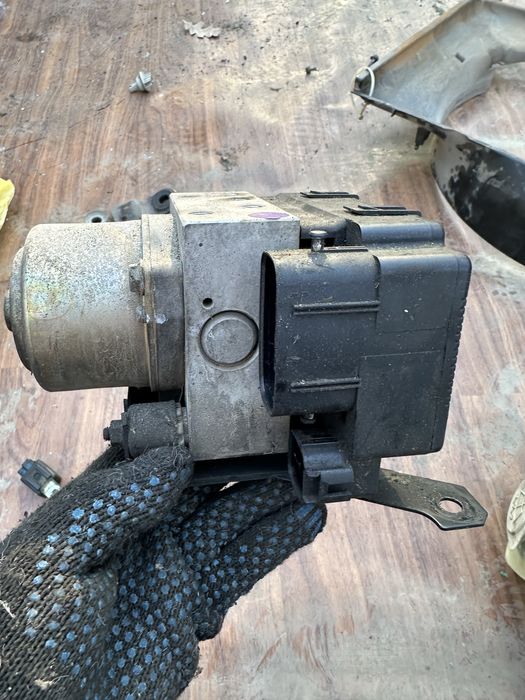 Телевизор монтеро спорт 1997