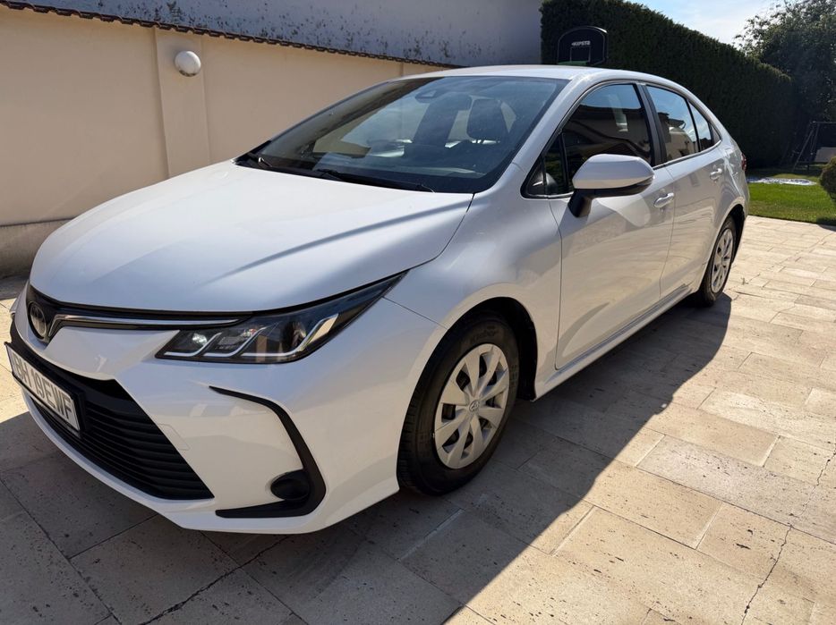 Toyota Corolla 125 CP, Garantie 6 ani, Camera spate, impecabila, distributie pe lant