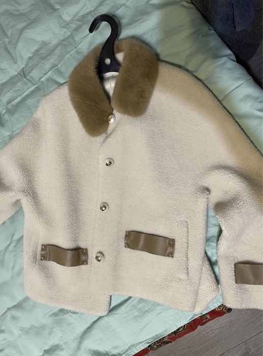 Верхняя одежда, куртки, пиджаки