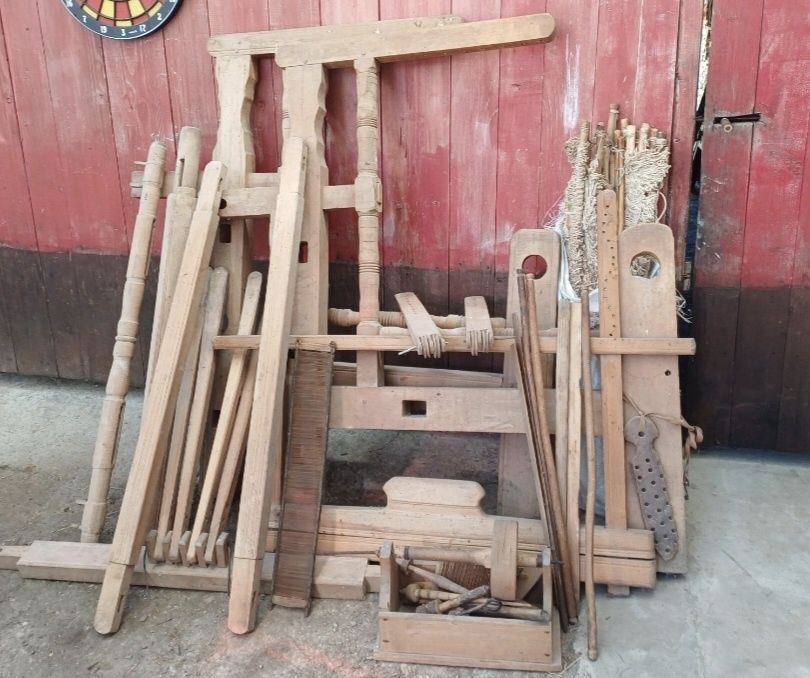 Vând război de țesut/ stative/teară