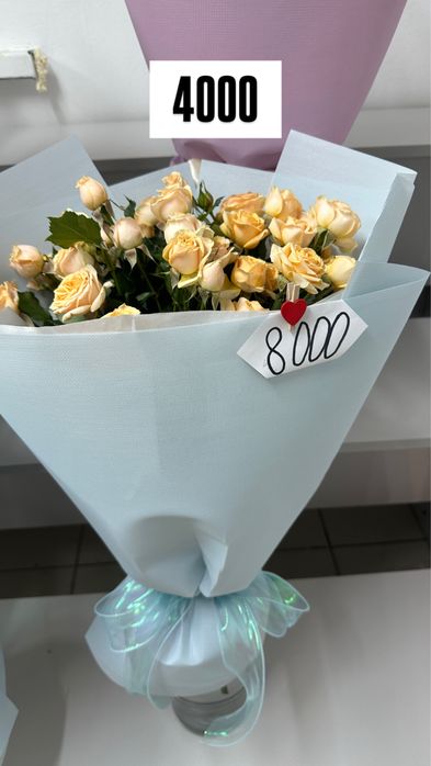 Букеты из кустовых роз