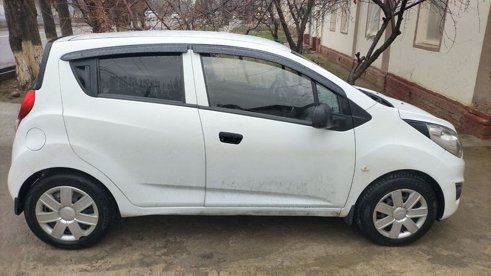 Arenda Spark 2015. Bosh Tolov 700$ 36 Oy 250$ Dan