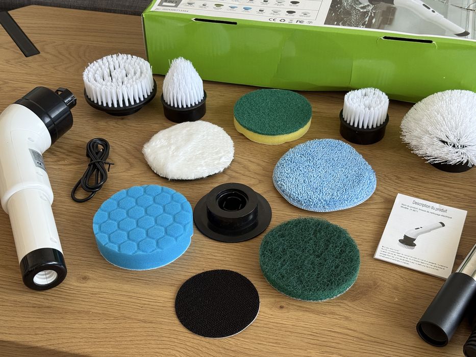 Електрическа четка за почистване комплект 9 части