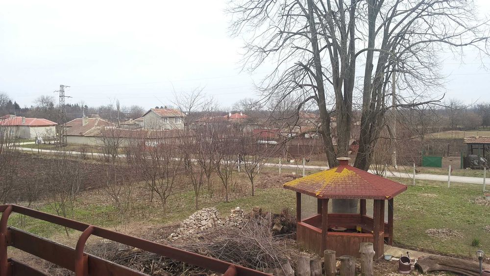 Гояма реновирана къща на 14 км от гр. Добрич в с. Методиево