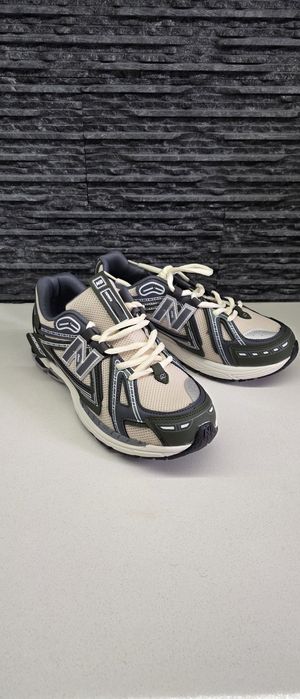 New Balance 740 whitee/green