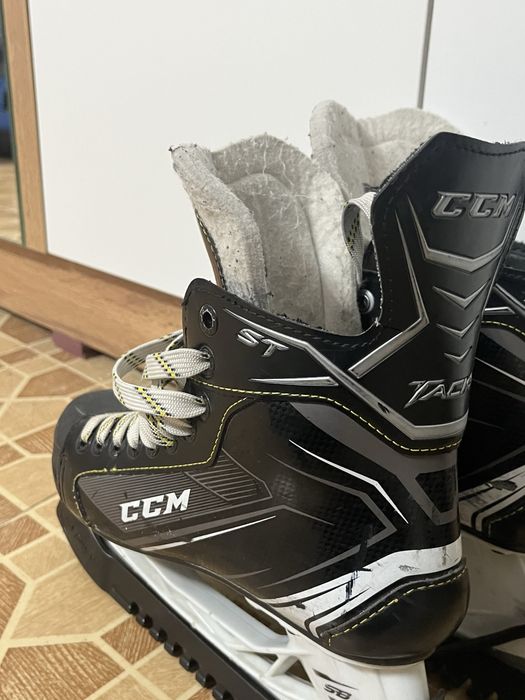ccm tacks коньки