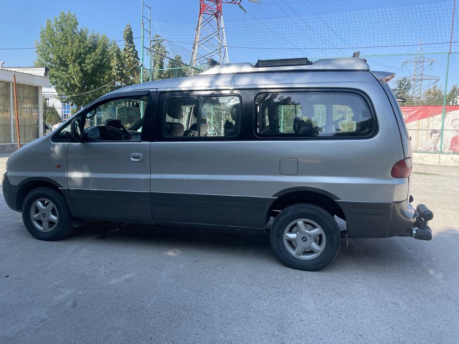 Hyundai stareks отличном состания
