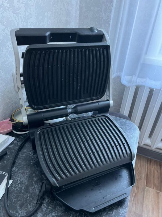 Грильница тефаль.