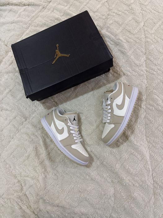 Air Jordan 1 Low Sail