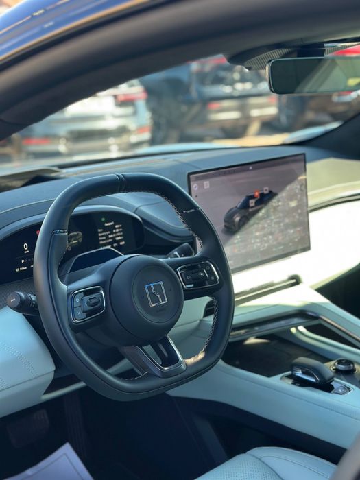 Zeekr 001 сотилади